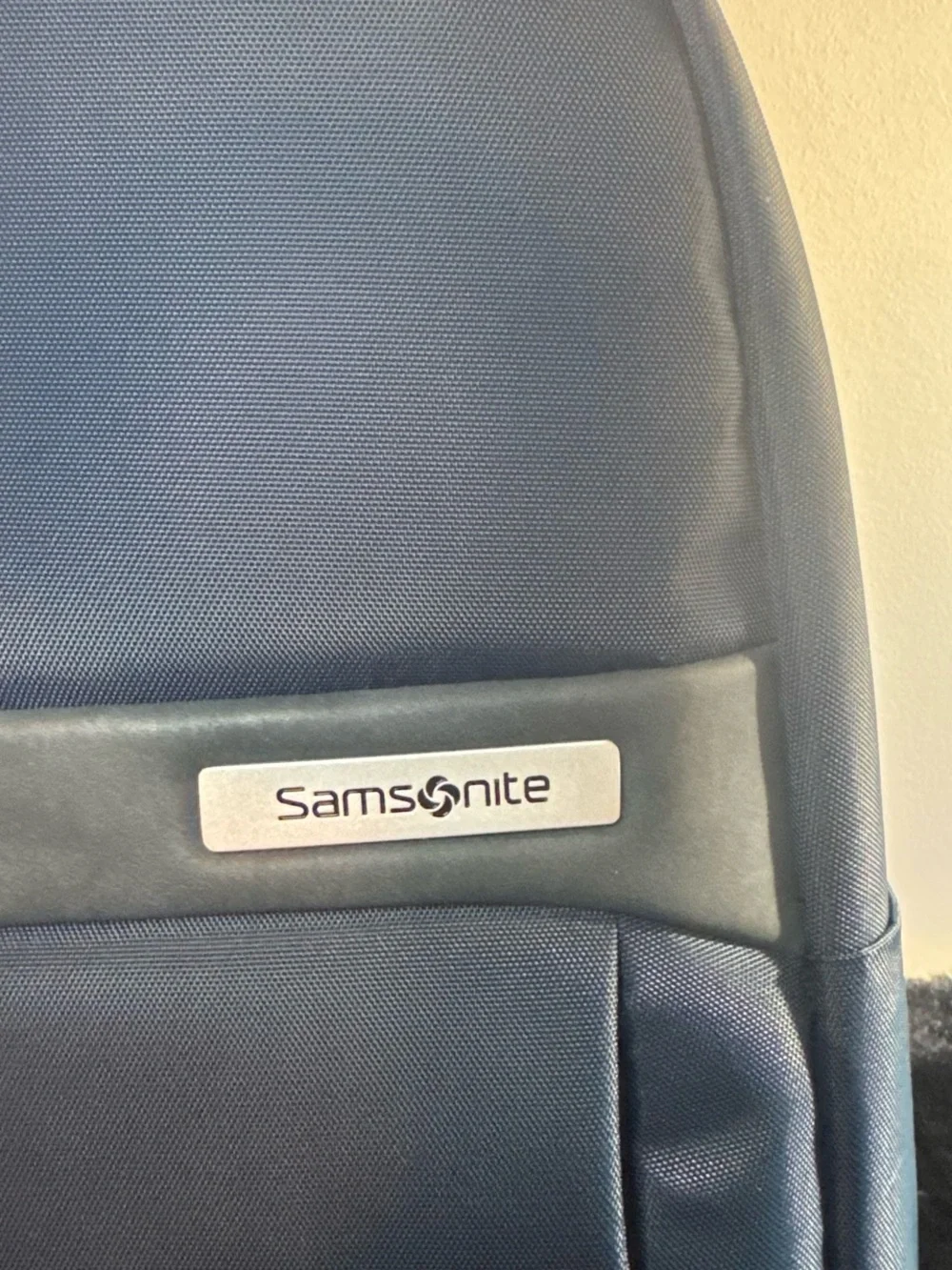 Samsonite Black Men's Backpack with Silver Logo Accent
